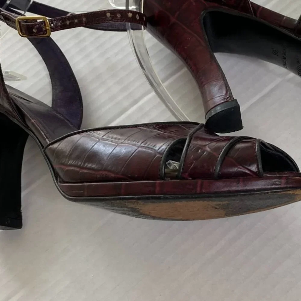 Mariani Studio Vtg. Italian Croc-Embossed Brown Leather Ankle-Strap Heels US 6 - Picture 5 of 7